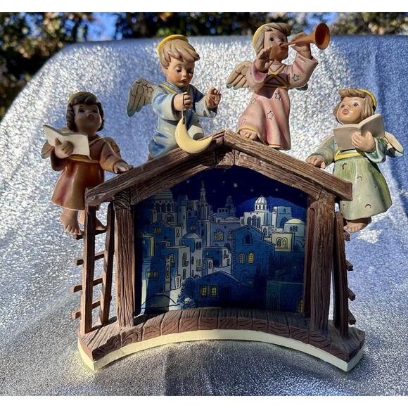 M.I. Hummel Sweetest HEAVENLY CHOIR Nativity Piece Danbury Mint-RARE - Picture 1 of 5